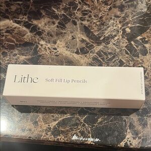 Lithe Soft Fill Lip Liner - Cream